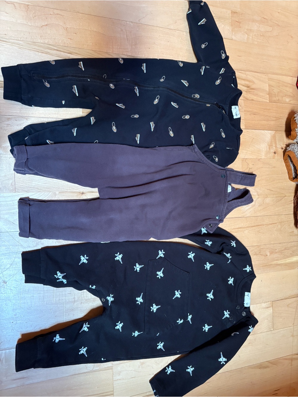 Set of 3 Baby 2  Rompers in Black and Deep overalls 9m miles the label